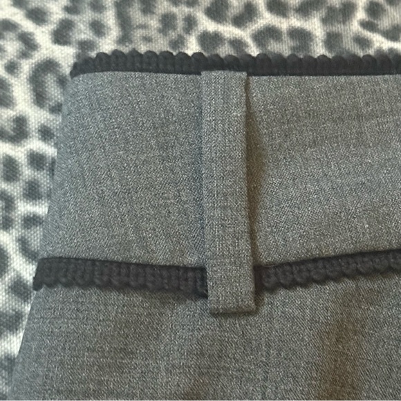 J. Crew Trousers Grey Black Scallop Trim Straight Leg Wool Blend Crop Pleated 10 - Picture 5 of 7